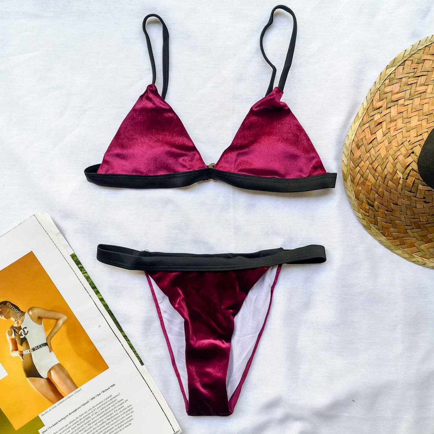 SWI-070 Μαγιό μπικίνι τριγωνάκι βελουτέ μπορντό με μαύρο λάστιχο