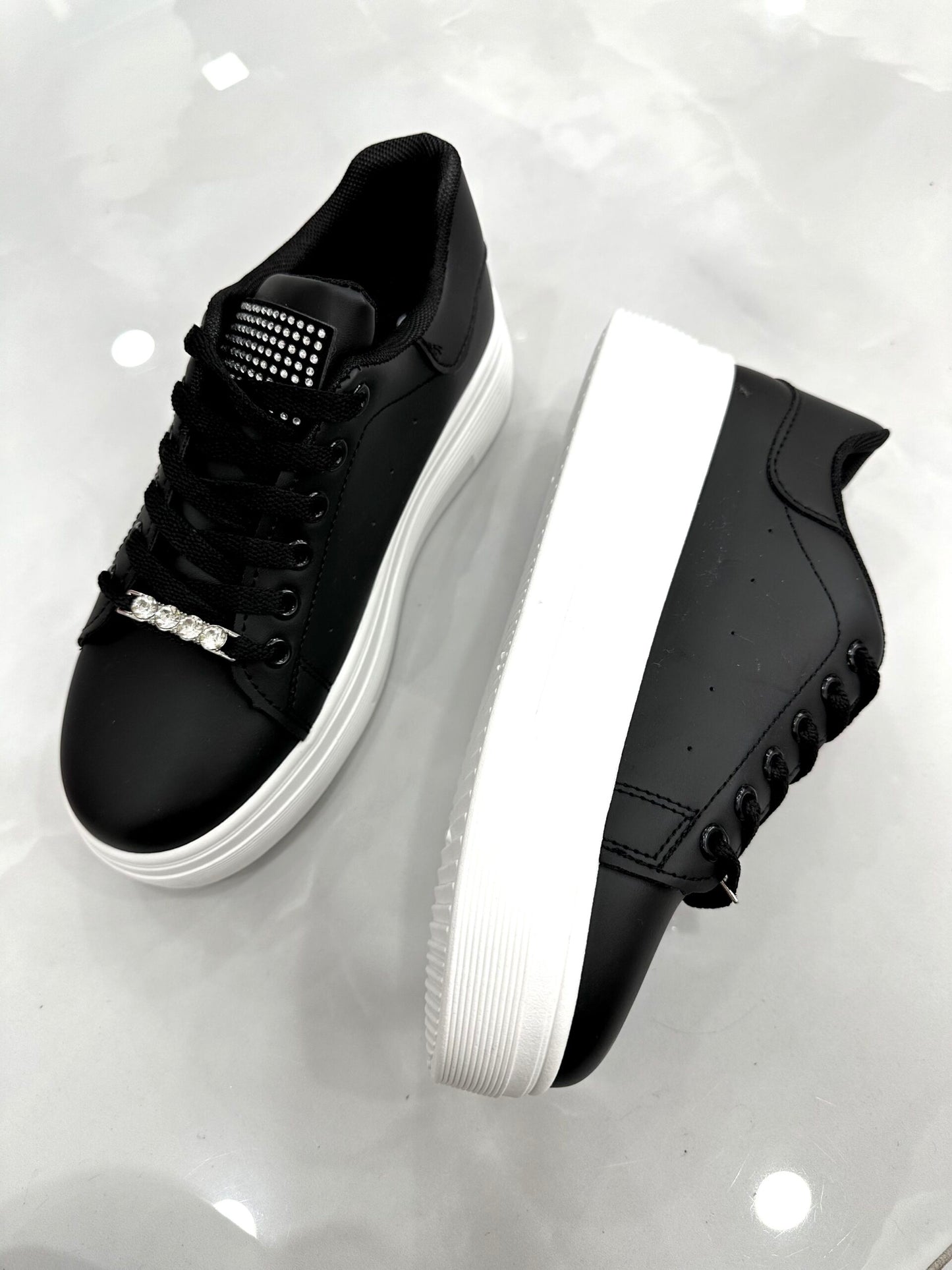 Sneaker Δίσολο με Strass Black