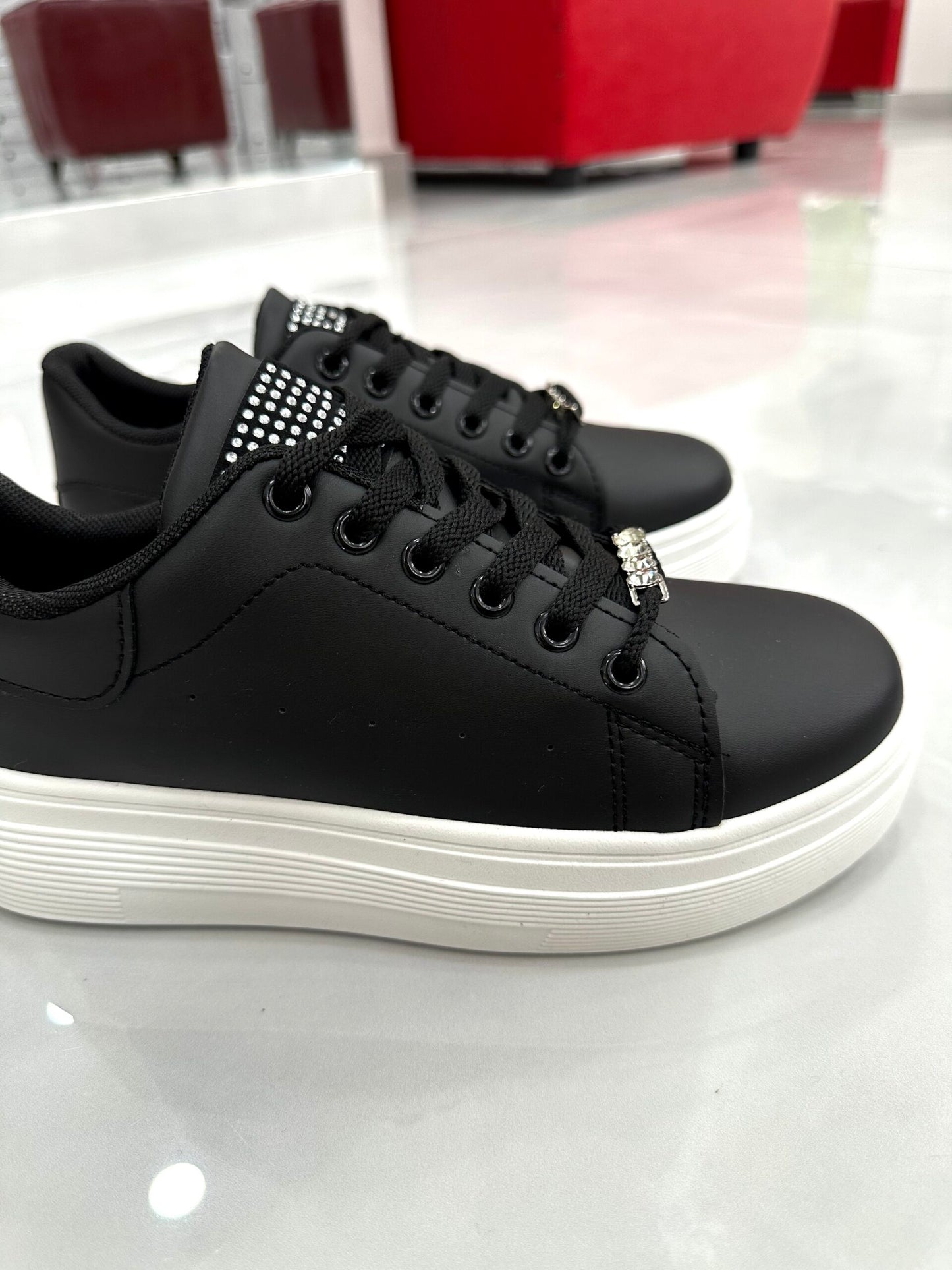 Sneaker Δίσολο με Strass Black
