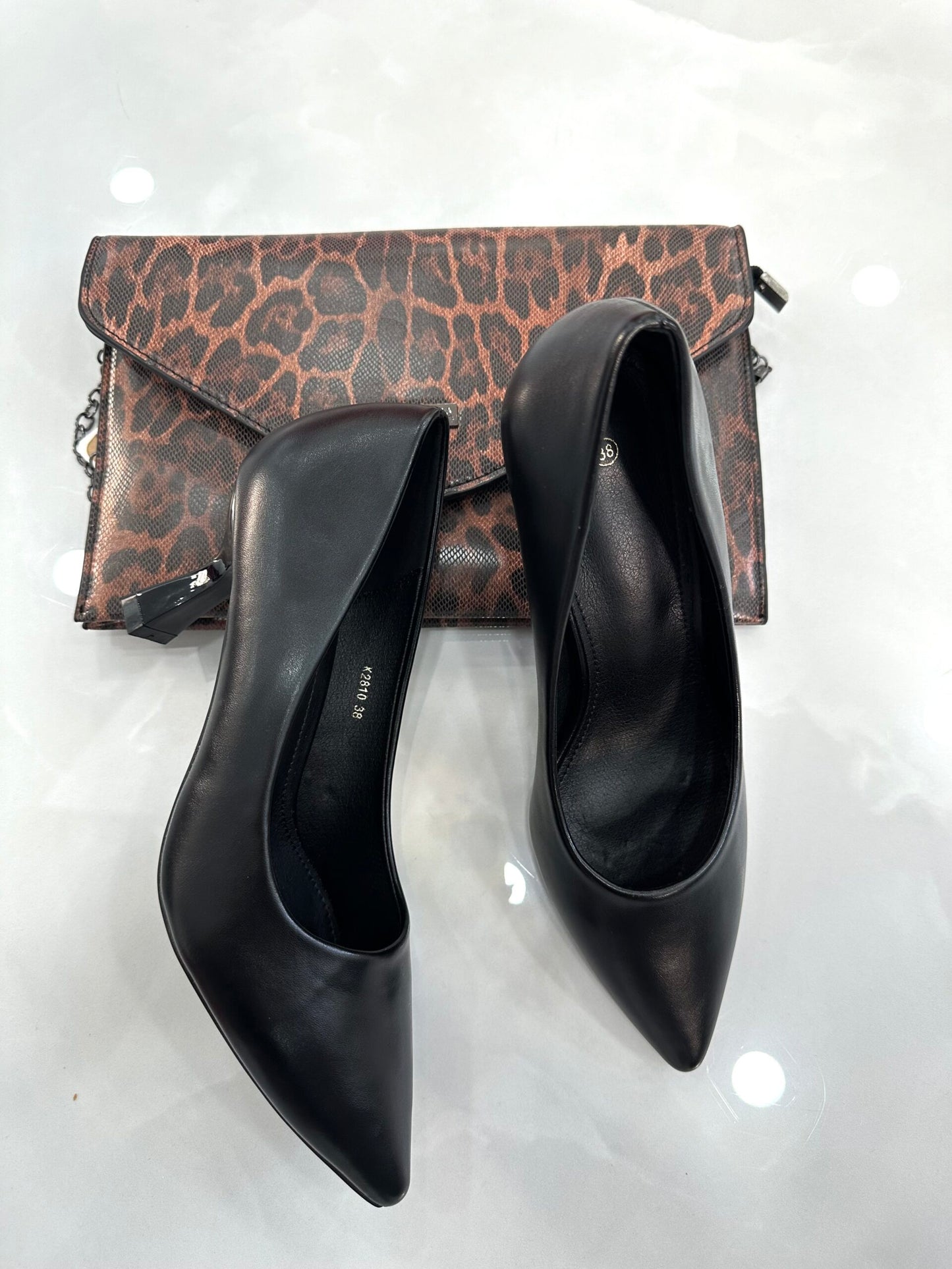 Classic Modern Γόβα με Μεσαίο Λεπτό Τακούνι Black