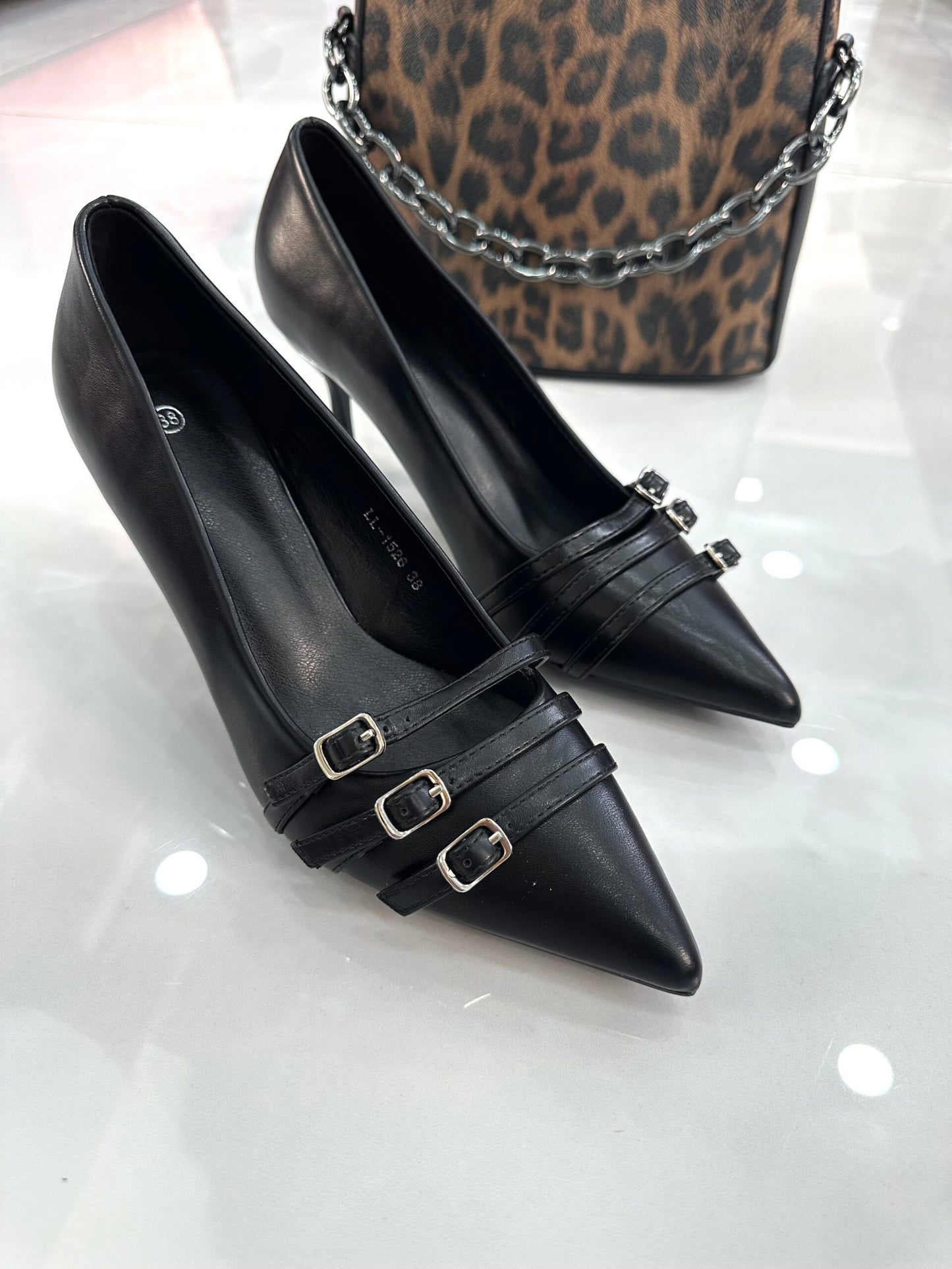 Γόβα Ψηλό Τακούνι με Ζωνάκια AllBlack