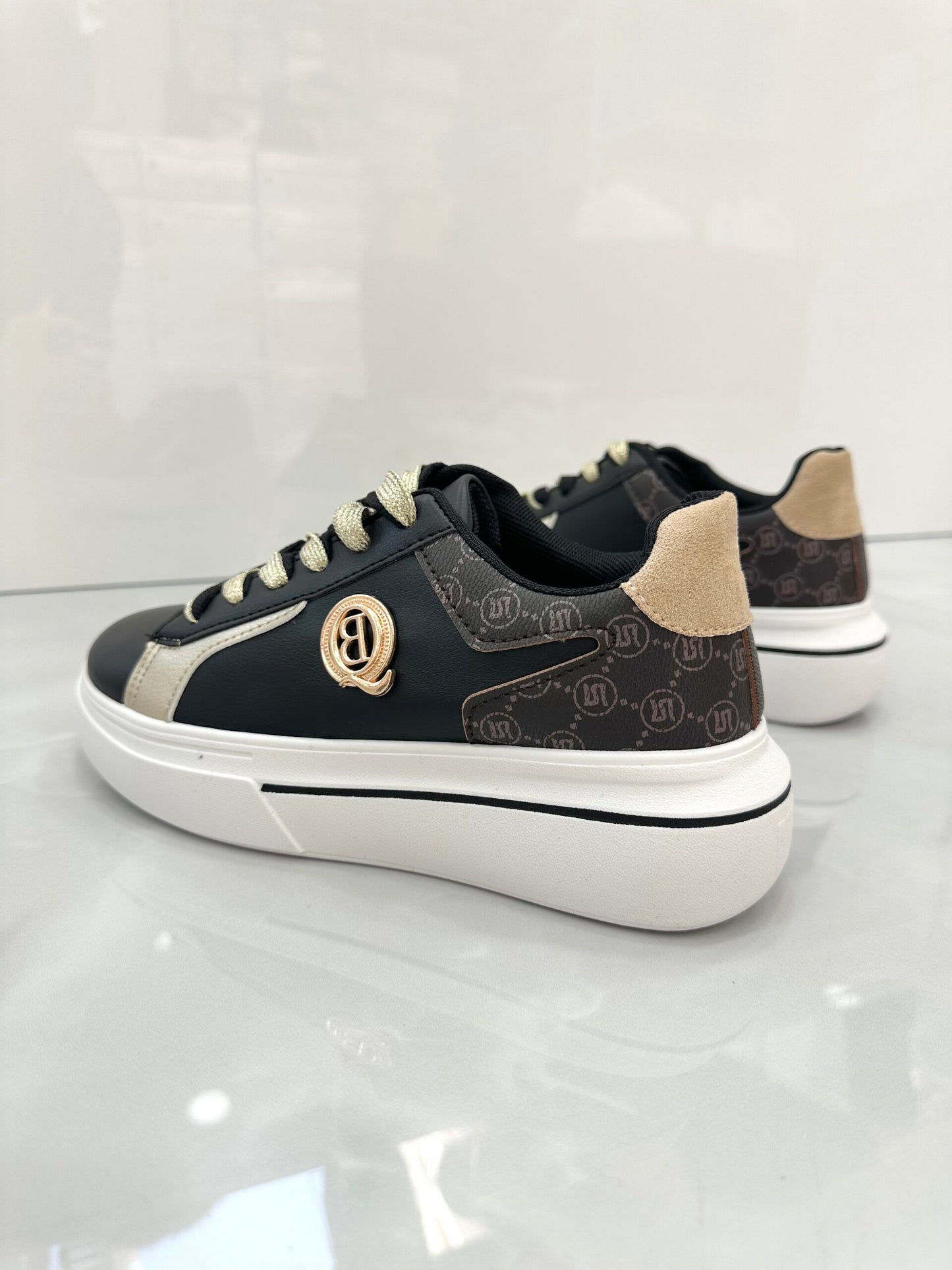 Sneaker Δίσολο με Χρυσό Σχέδιο Black/Beige