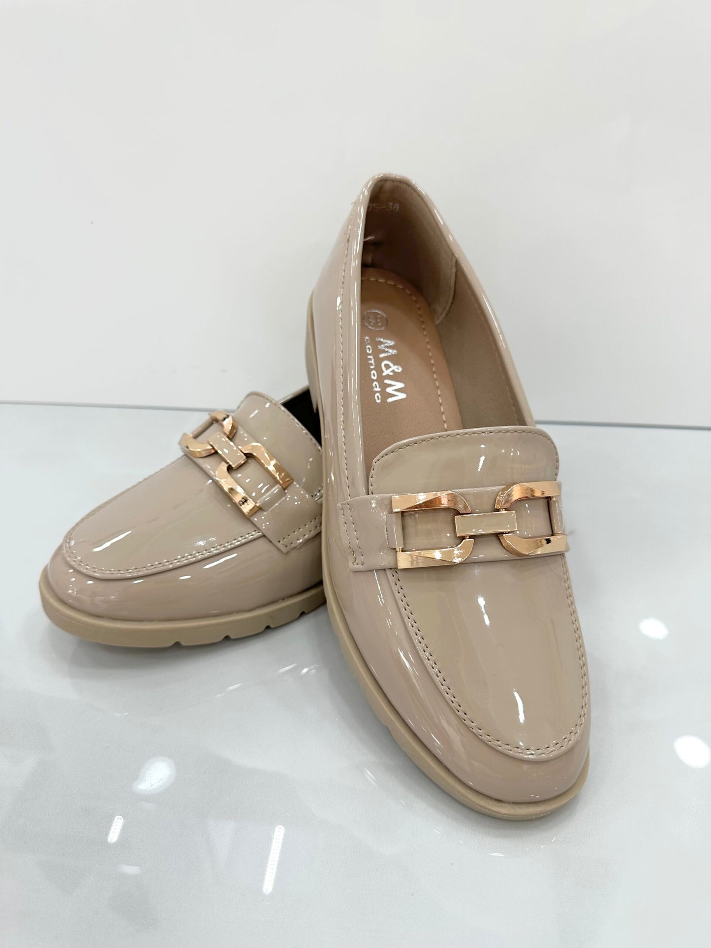 Μοκασίνι Λουστρίν με Χρυσή Φαρδιά Τόκα Beige
