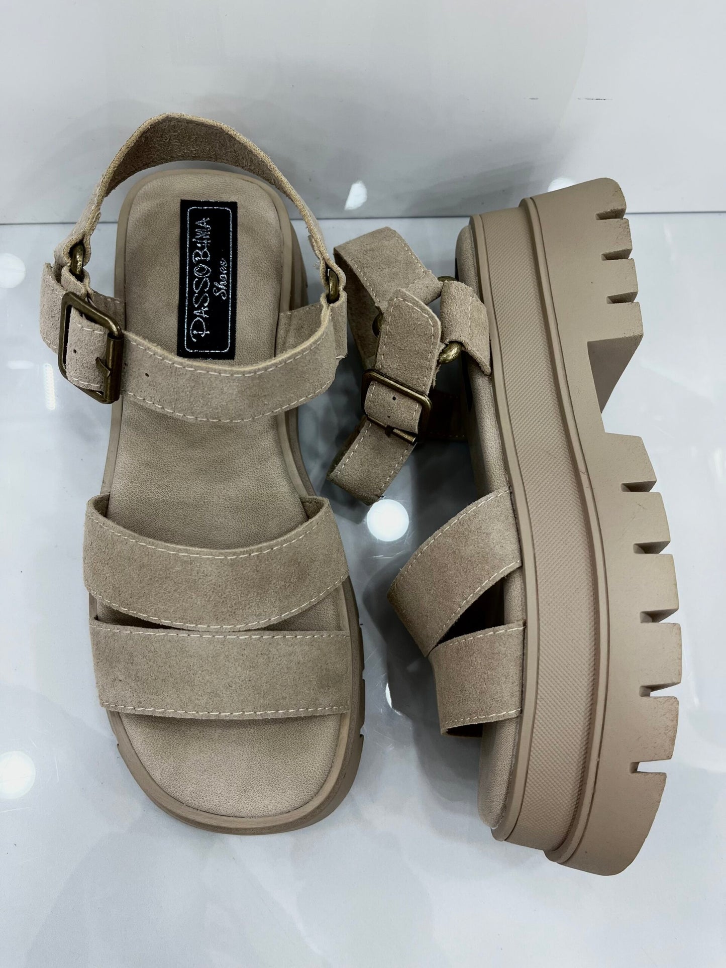 Τρακτερωτό Flatform με Λουράκια Beige