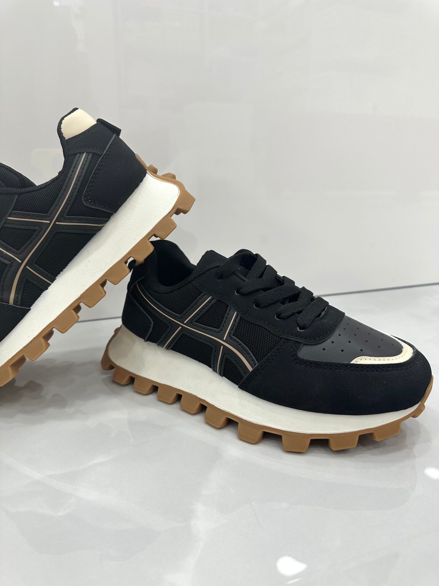 Sneaker Τρακτερωτό Black/White
