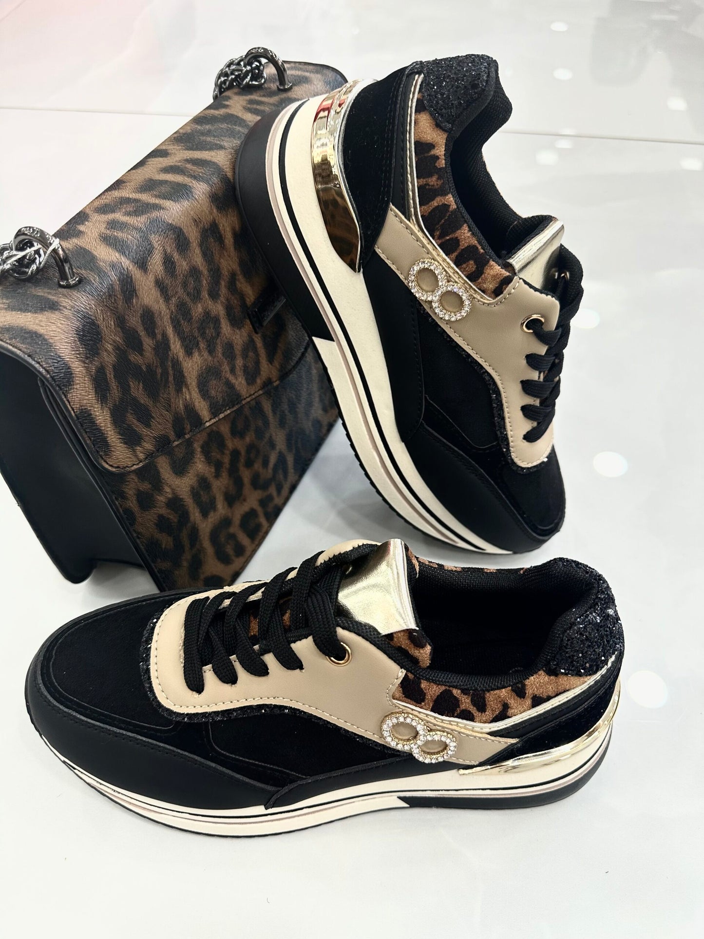 Sneaker με Υπερυψωμένο Πάτο και Leopard Λεπτομέρειες Black