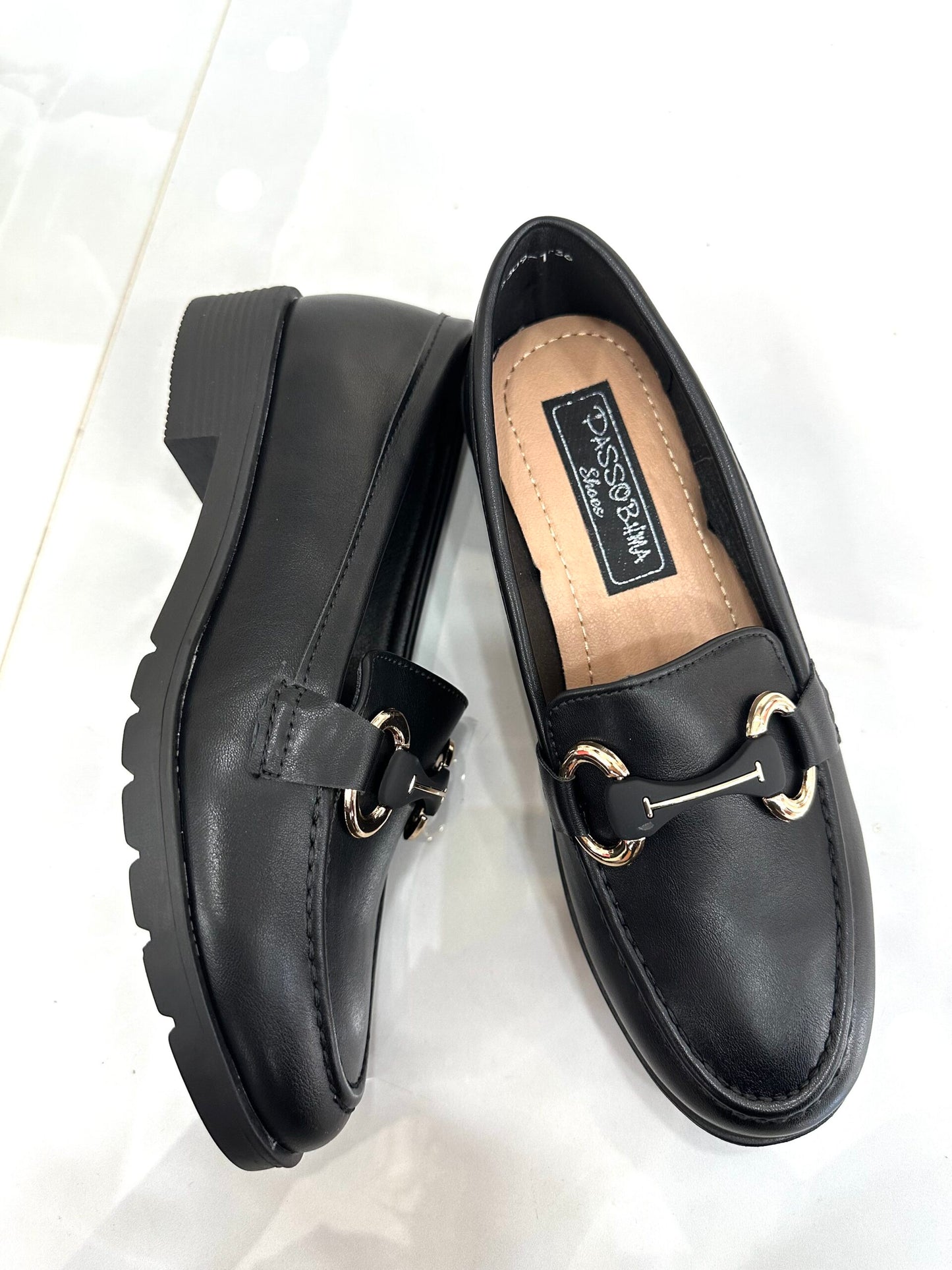 Μαλακά Μοκασίνια με Χρυσή Τόκα Black