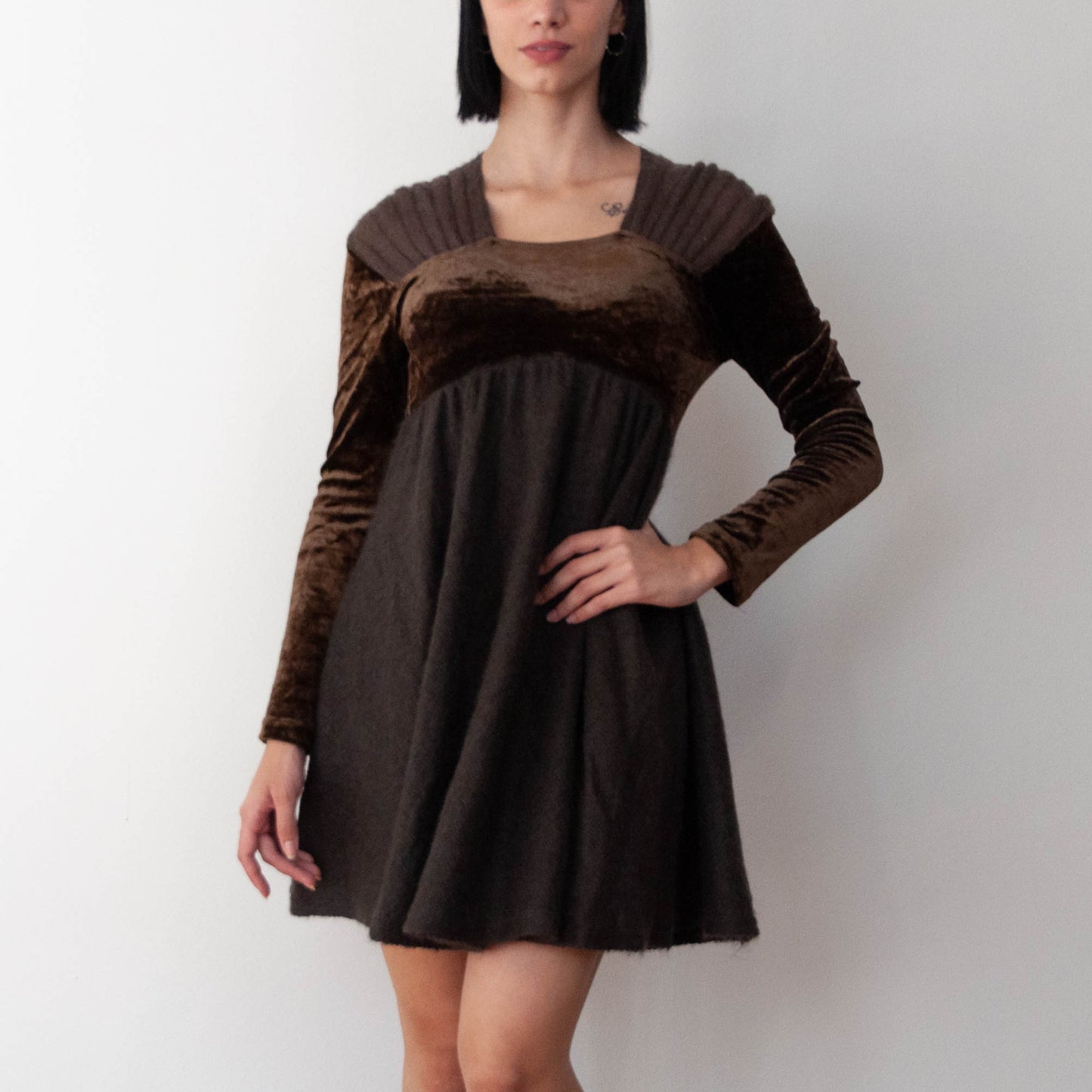 VIN-DR-19332 Vintage φόρεμα καφέ S-M