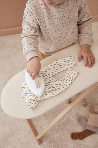 Kids Concept Ξύλινο σετ παιχνιδιού με σιδερώστρα Bistrot KC1000557