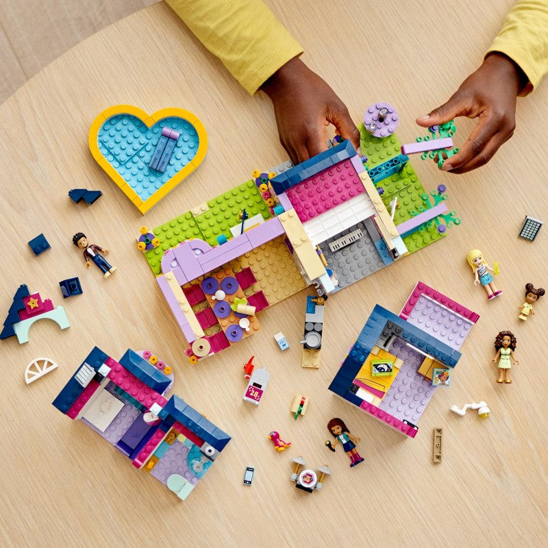 Lego Friends Το Οικογενειακό Σπίτι της Άντρεα 41449