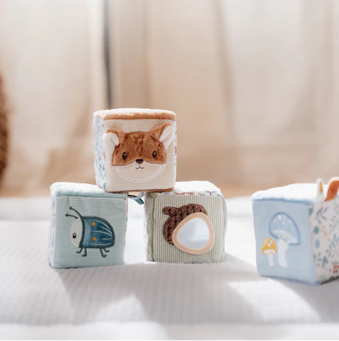 Little Dutch Σετ παιχνιδιού με υφασμάτινους κύβους Forest Friends LD8916