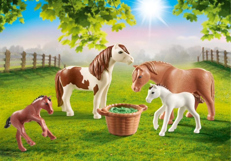 Playmobil Πόνυ Με Τα Μικρά Τους (70682)