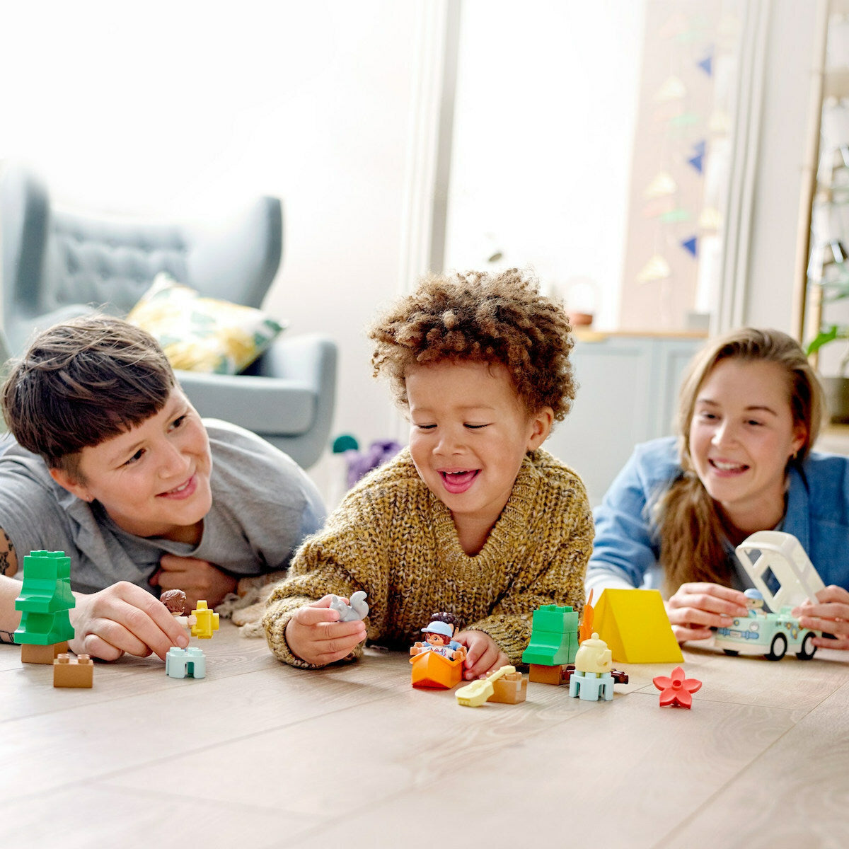 Lego Duplo: Family Camping Van Adventure