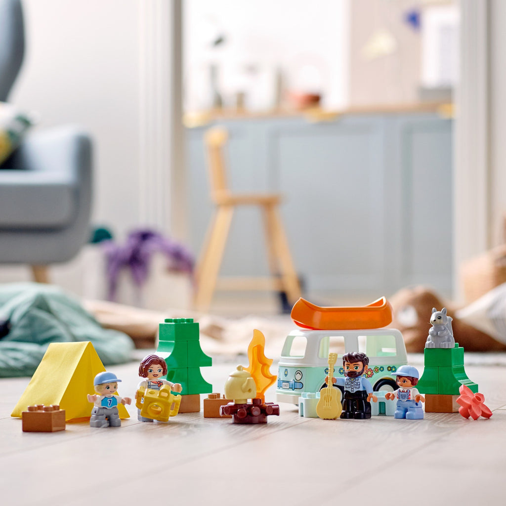 Lego Duplo: Family Camping Van Adventure