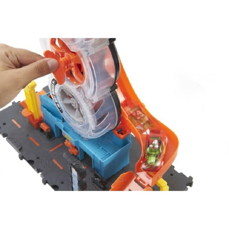 Hot Wheels Πίστα City Με Περιστρεφόμενες Ρόδες (HDP02)