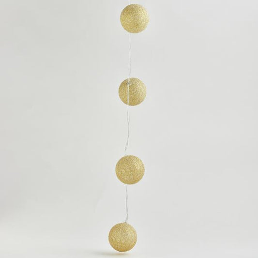 10 Led Σειρά 5mm, με Χρυσές Υφασμάτινες Μπάλες 6εκ., Μπαταρίας 2xΑΑ, Timer, Διάφανο PVC Καλώδιο, Θερμό Λευκό Led ανα 15εκ., Προέκταση Παροχής 30εκ., IP20