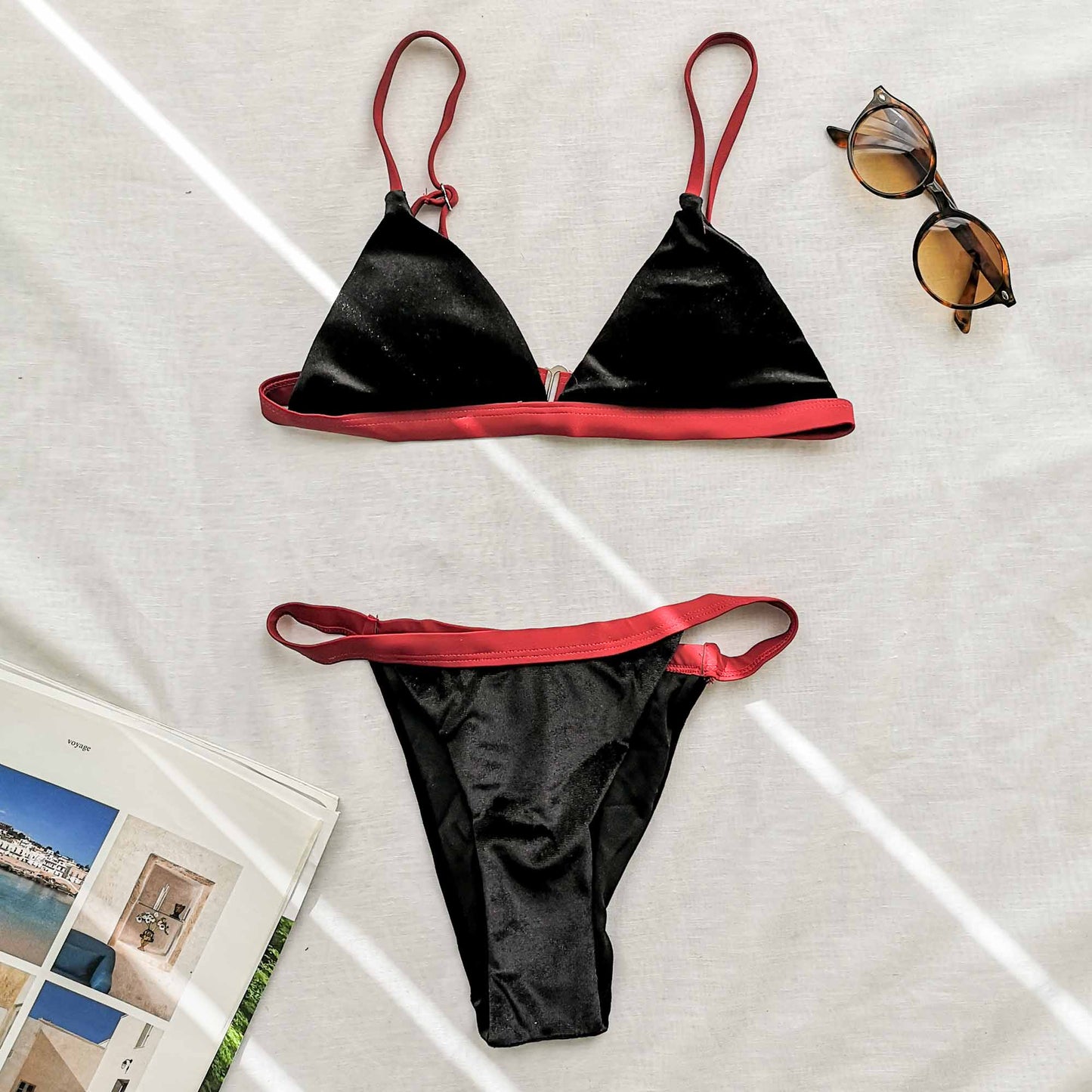 SWI-069 Μαγιό μπικίνι τριγωνάκι βελουτέ μαύρο με μπορντό λάστιχο