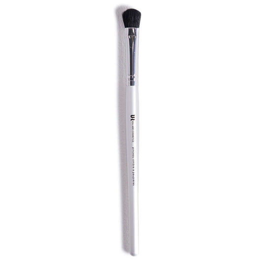 Essential eyeshadow brush