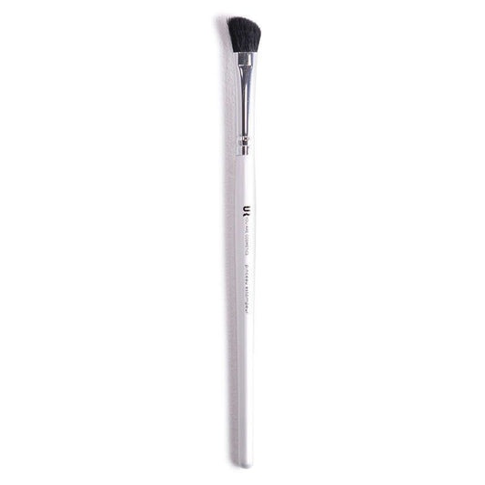Essential blending brush