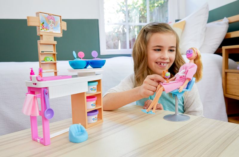 Barbie Wellness-Ινστιτούτο Ομορφιάς (GJR84)