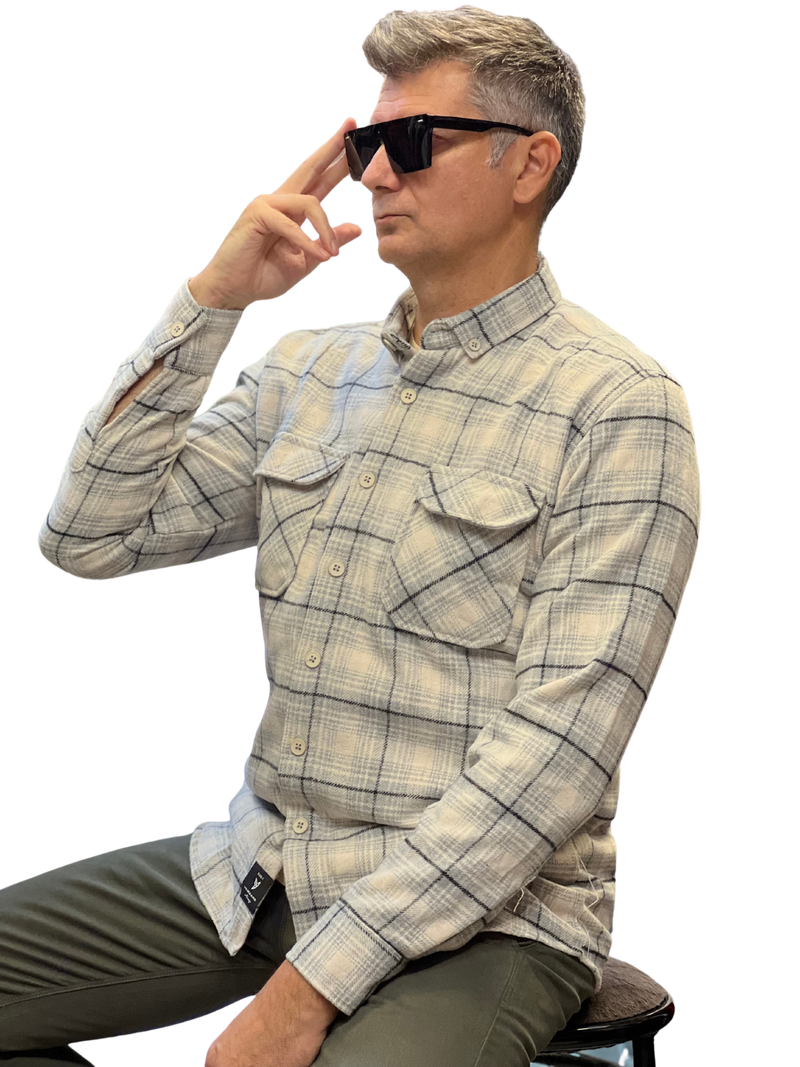Overshirt Πουκάμισο-φανέλα καρό με δύο τσέπες και καπάκι στο στήθος  100% Wool
