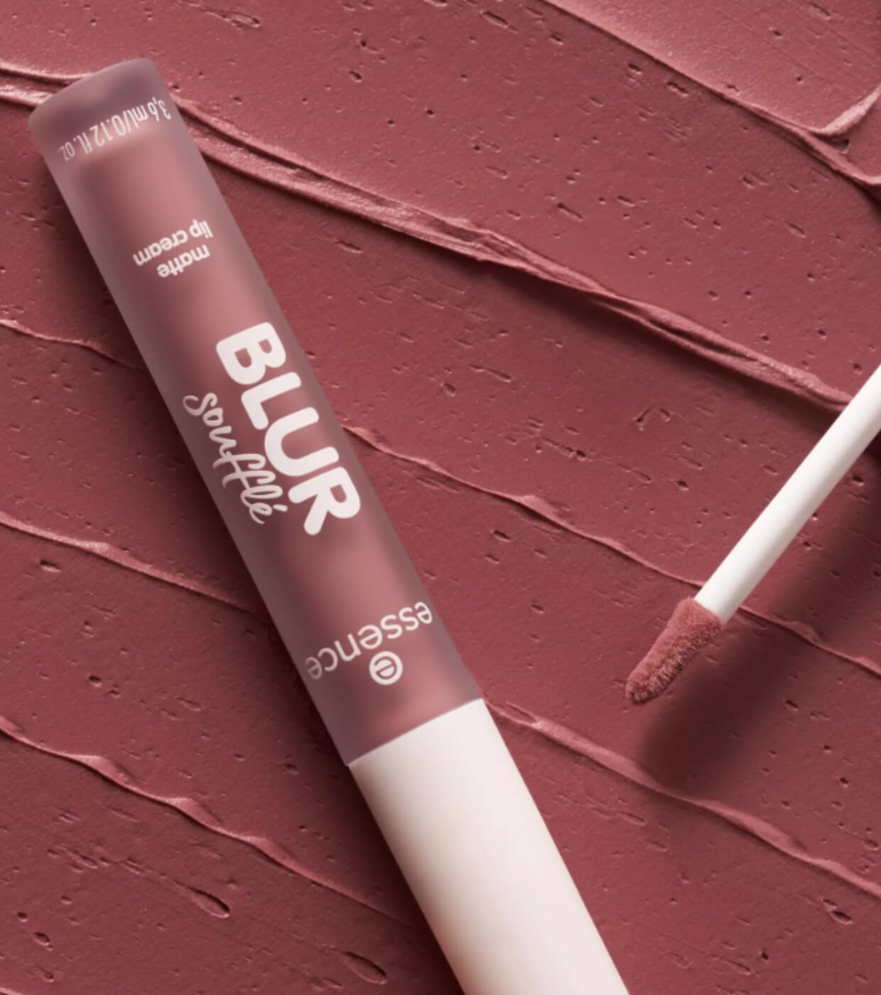 Blur Soufflé Matte Lip Cream - Υγρό κραγιόν 3.6 ml | Essence
