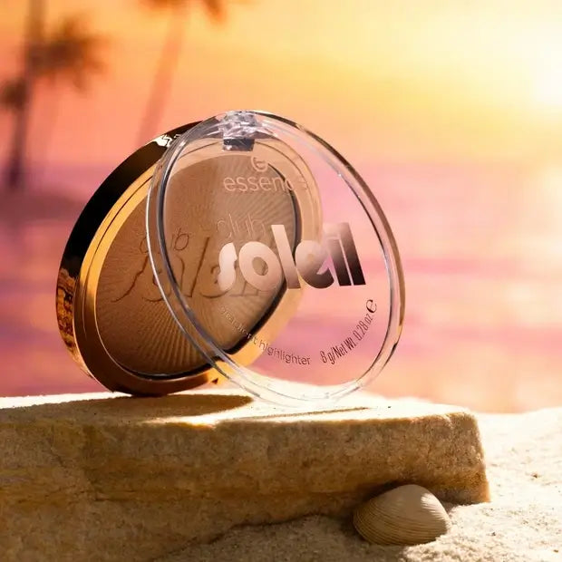 Club Soleil Gradient Highlighter Limited Edition | Essence