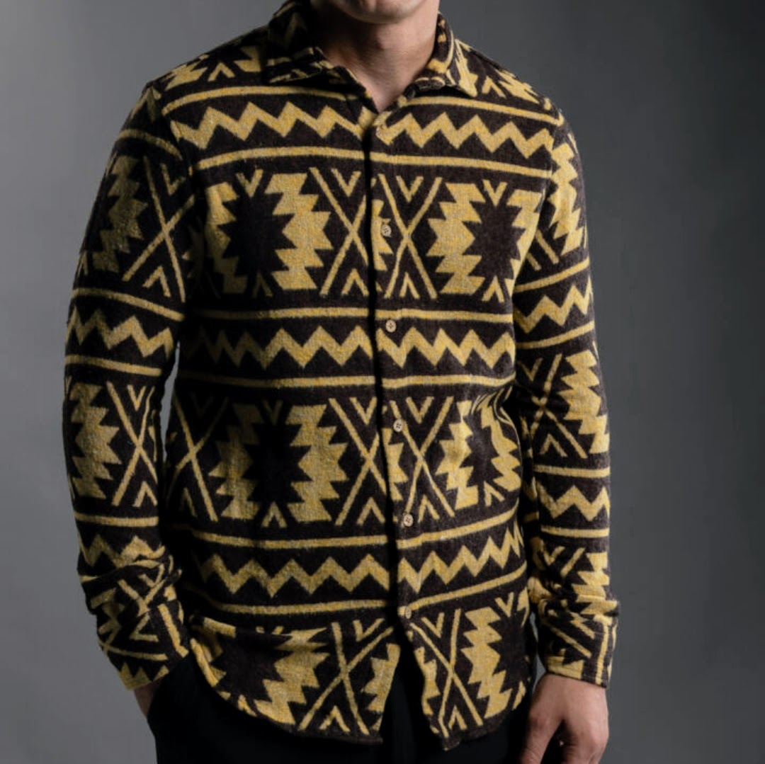Ανδρικό Φανελένιο Πουκάμισο Slim-Fit με Γεωμετρικά Σχέδια σε Κίτρινο & Μαύρο - Ελληνικής Κατασκευής | D24640M