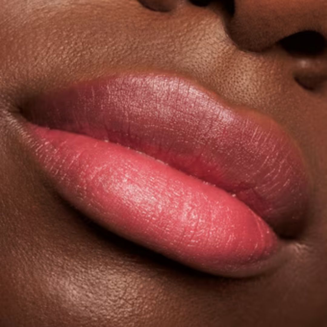 Meta Glow Colour Changing Lipstick – Κραγιόν Που Αλλάζει Χρώμα | Essence
