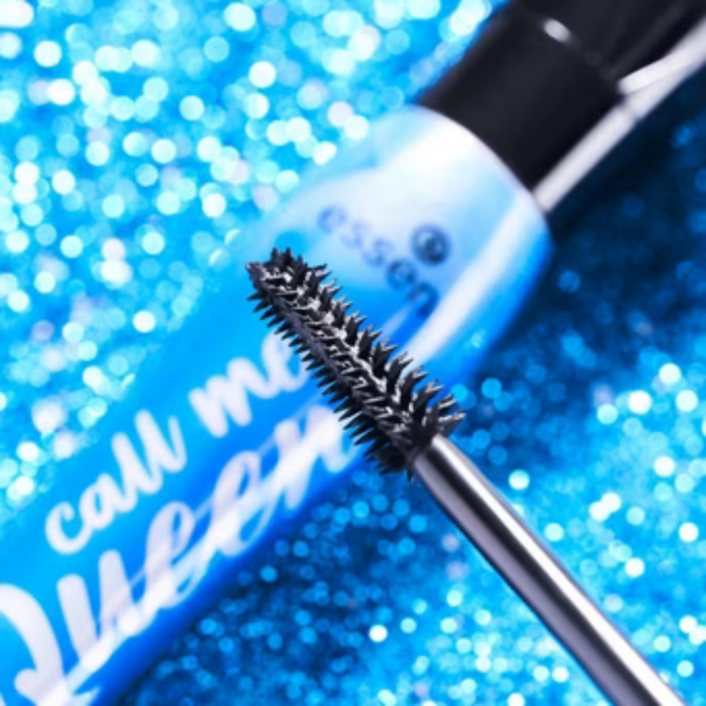 Call Me Queen Dramatic False Lash Effect Mascara Waterproof | Essence