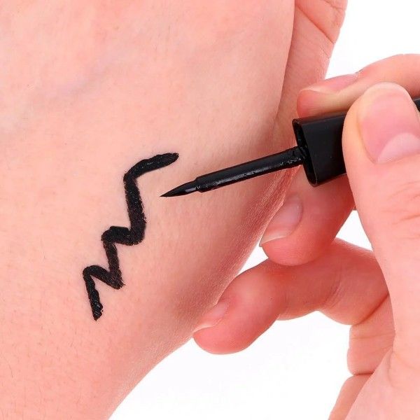 Eyeliner Liquid Black BYS