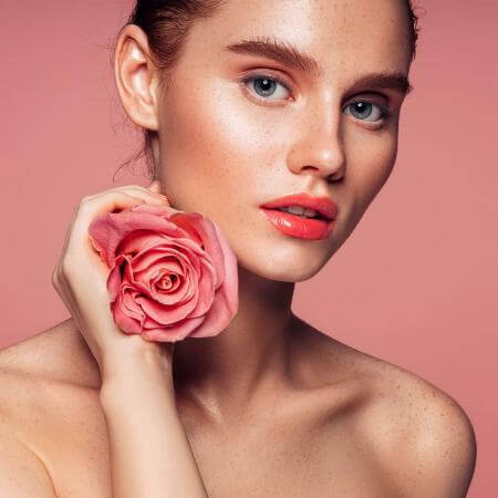 Nutritious Scented Lip Oil with Glossy Effect | BYS