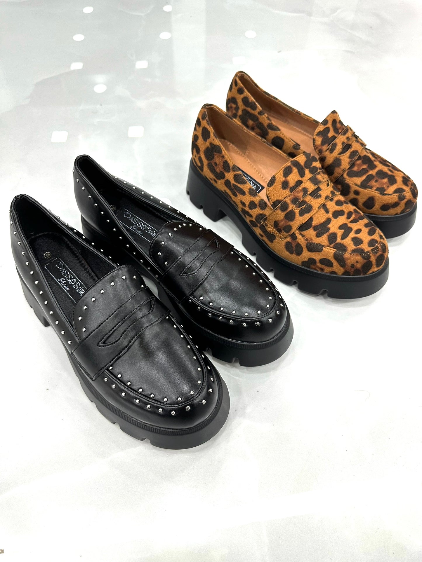 Loafer με Ασημί Τρουκς Black