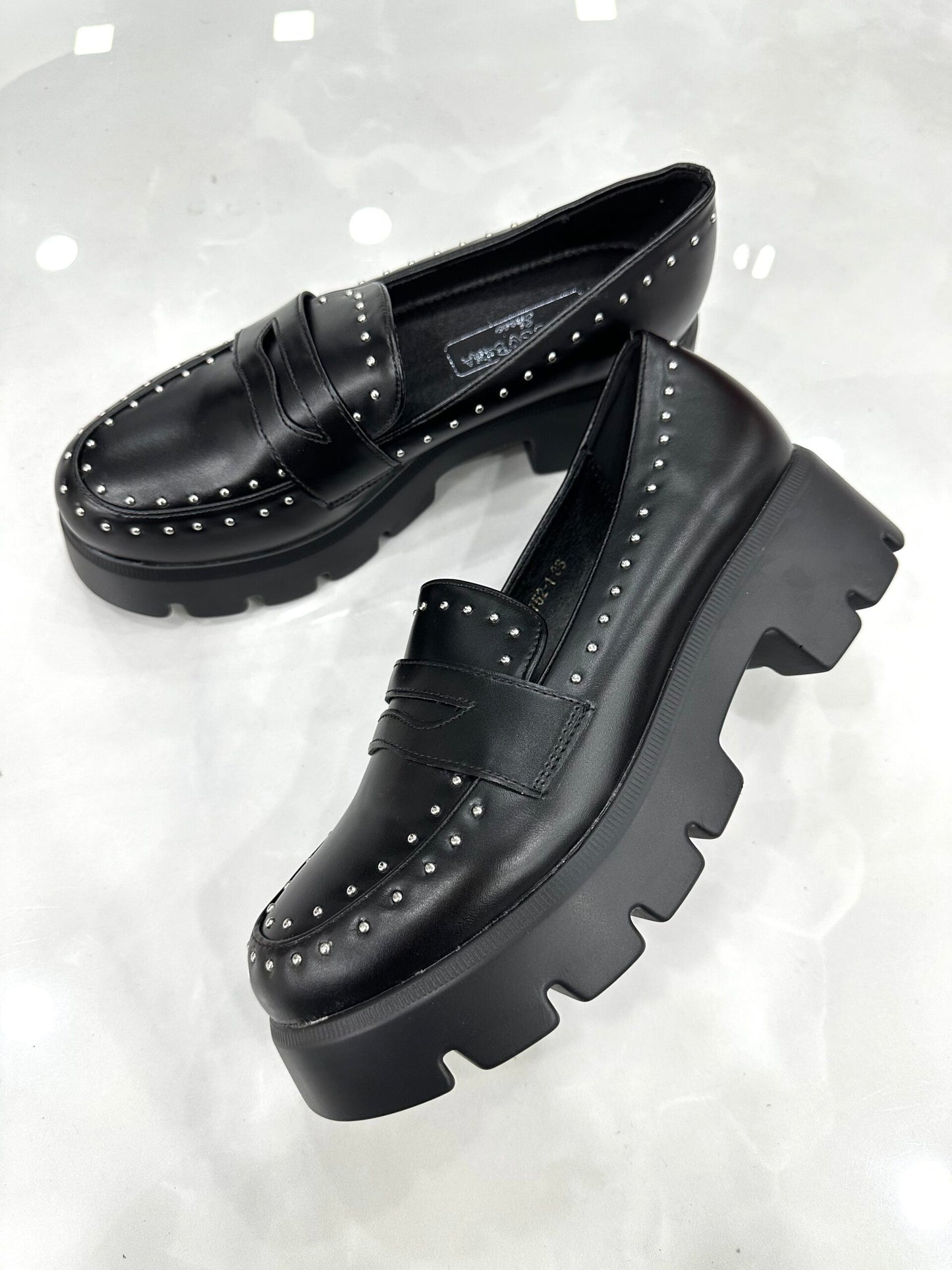Loafer με Ασημί Τρουκς Black