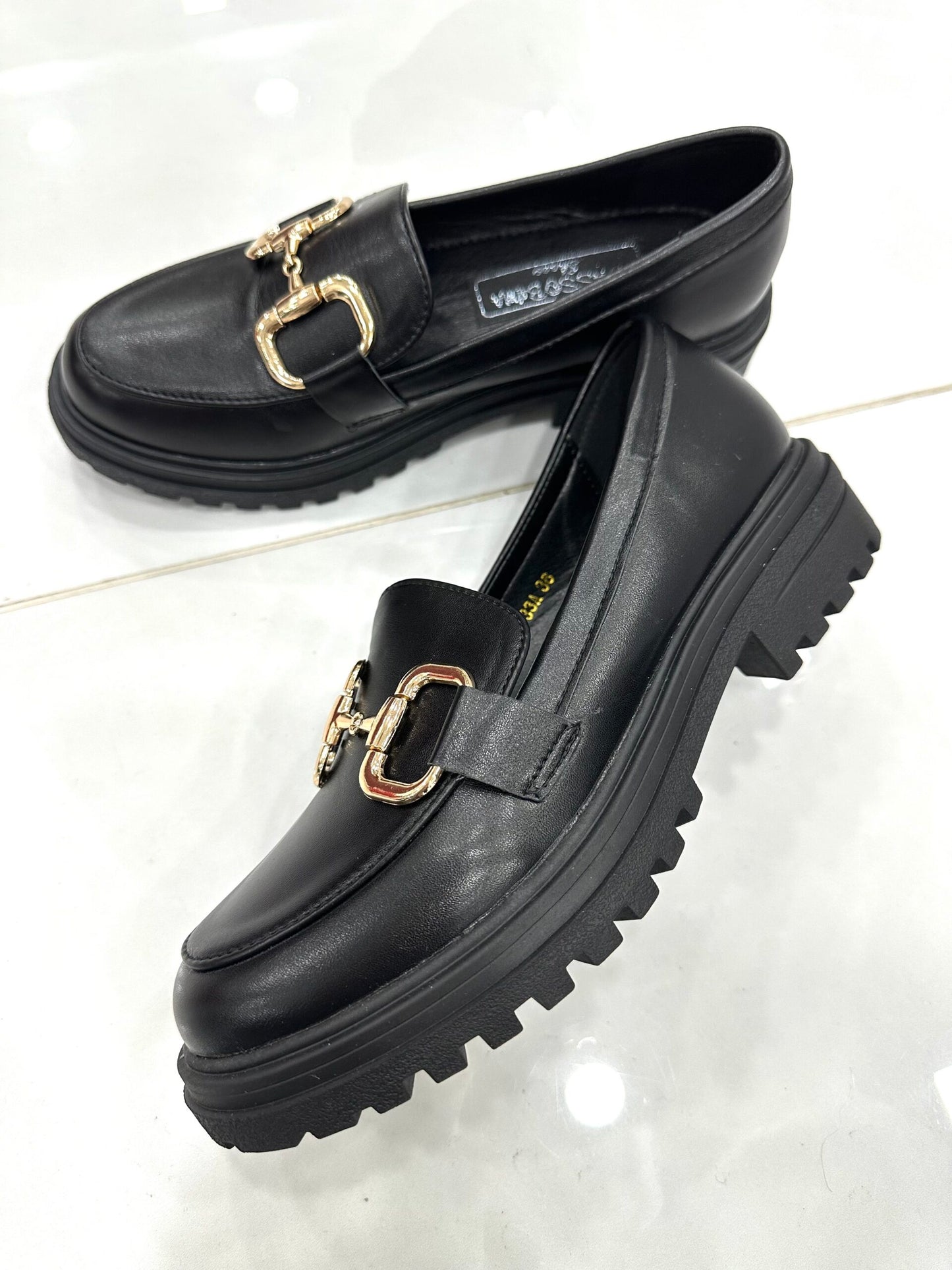 Loafer με Χρυσή Τόκα Black