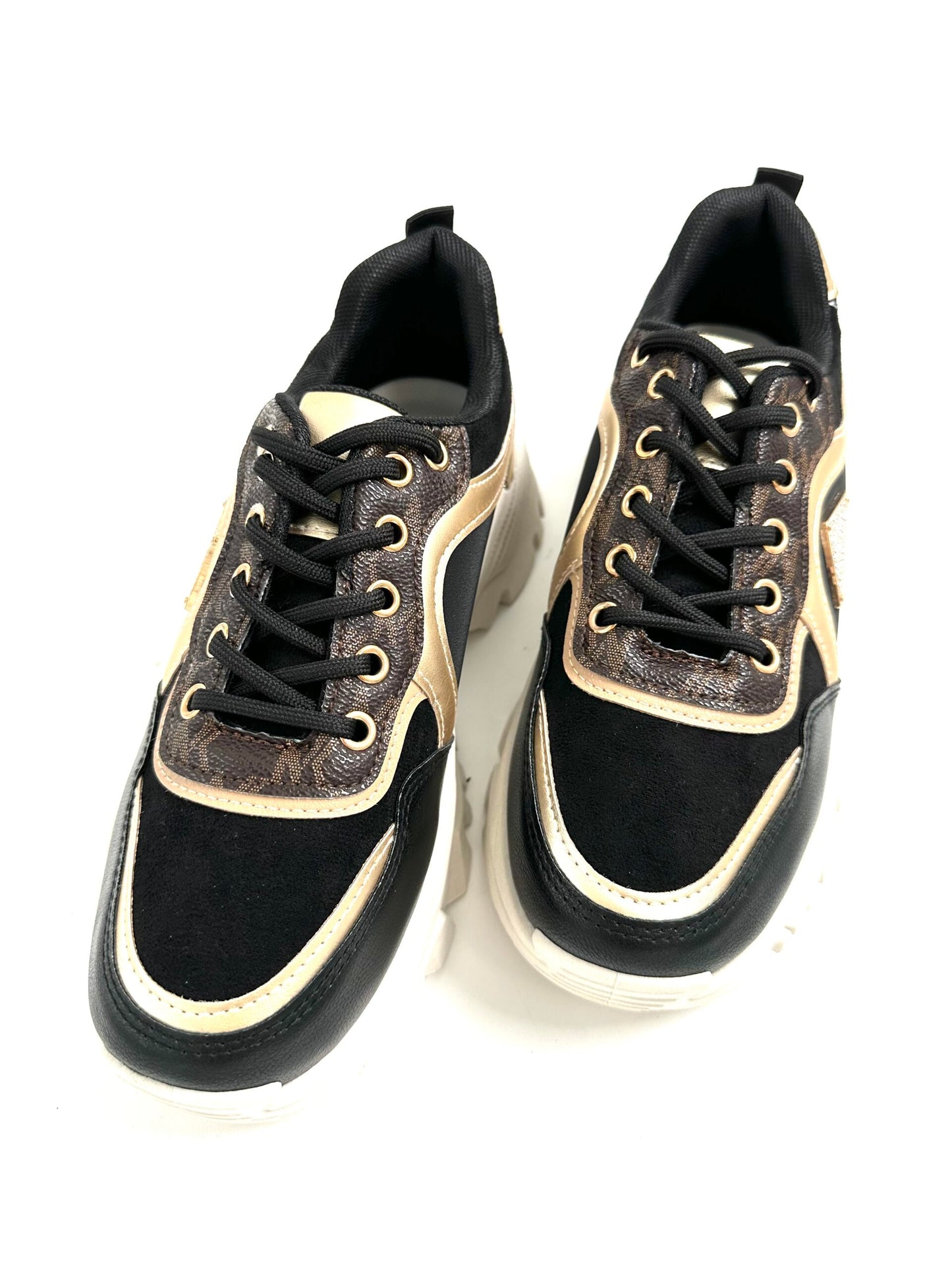 Sneaker με Τρακτερωτό Πάτο και Χρυσές Λεπτομέρειες Black