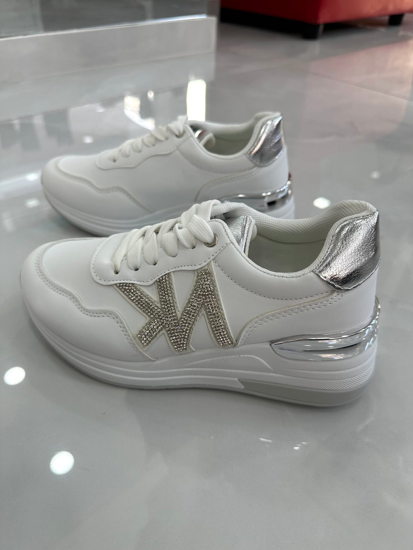 Sneaker Πλατφόρμα με Ασημένιες Strass Λεπτομέρειες White