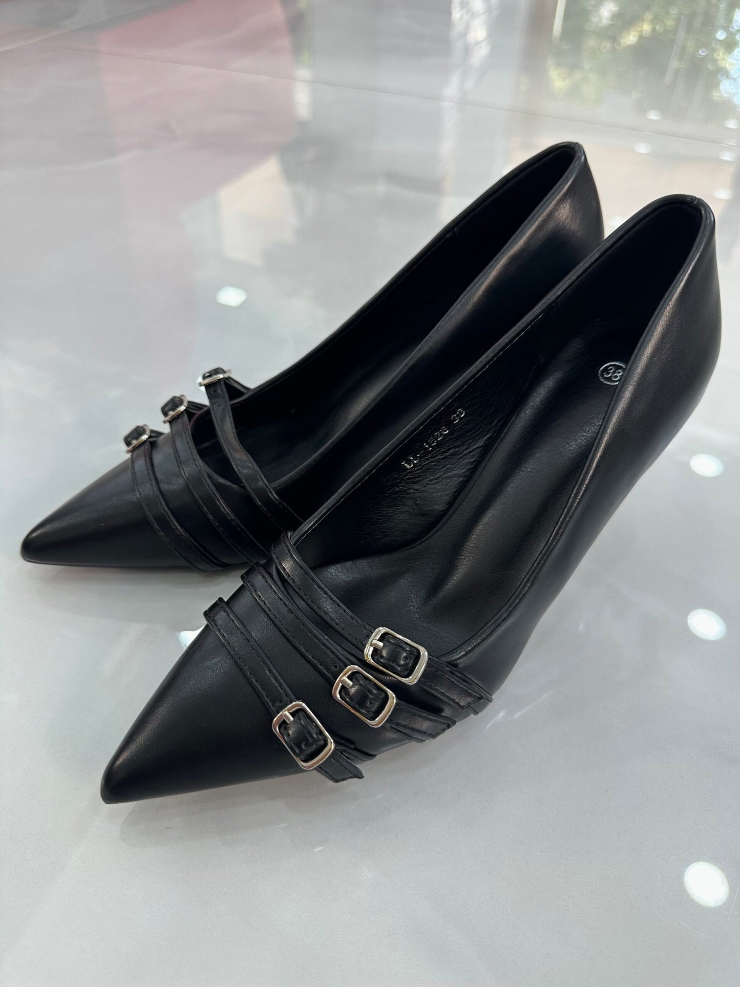 Γόβα Ψηλό Τακούνι με Ζωνάκια AllBlack