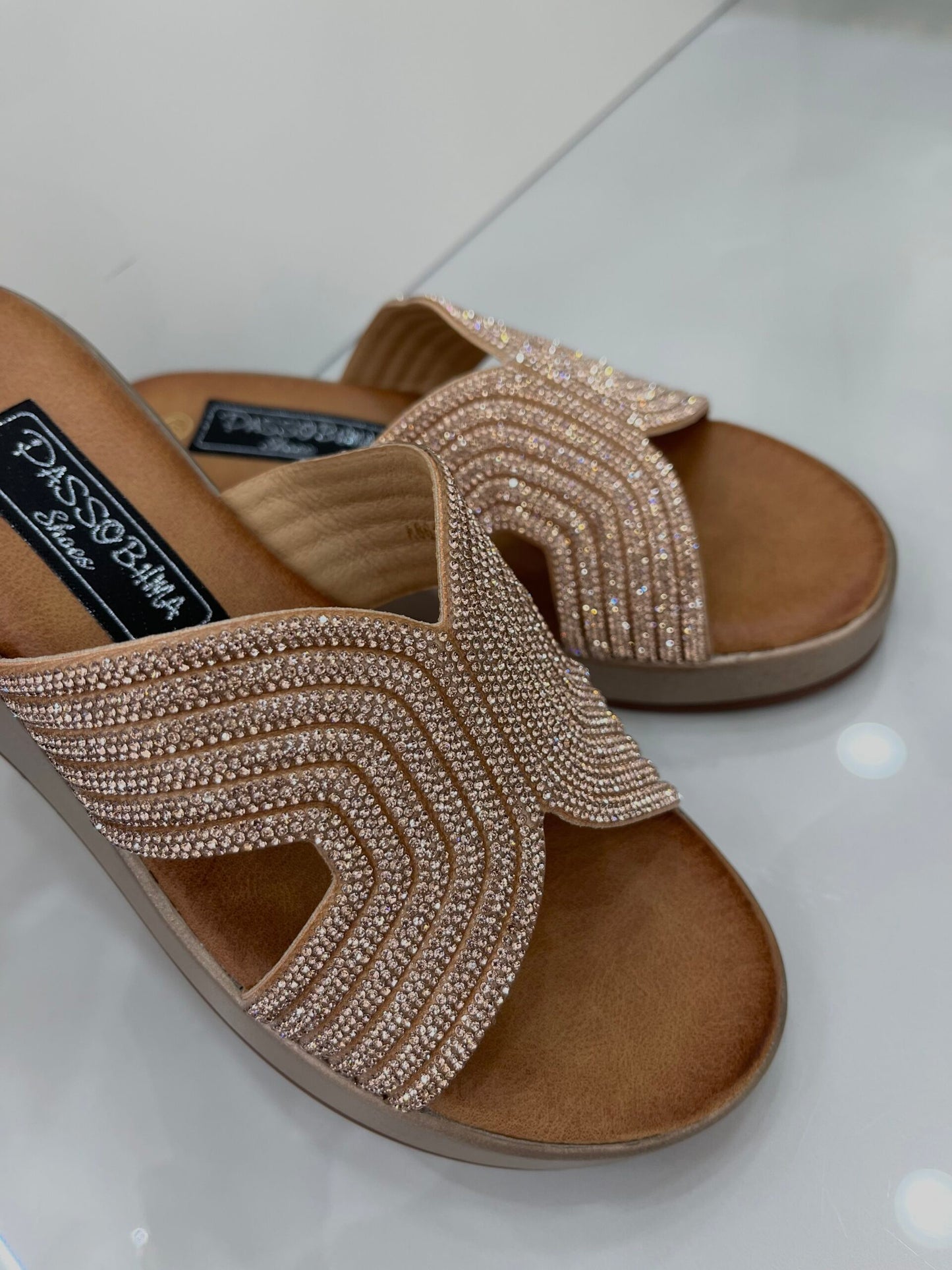 Flatform Παντόφλα με Strass Champagne