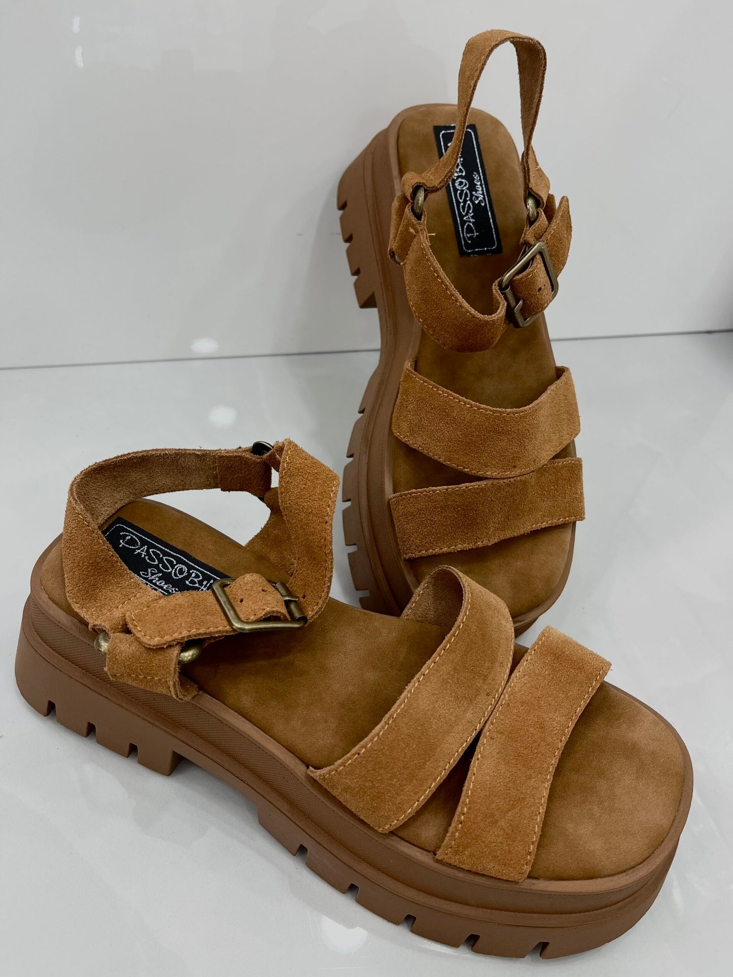 Τρακτερωτό Flatform με Λουράκια Camel