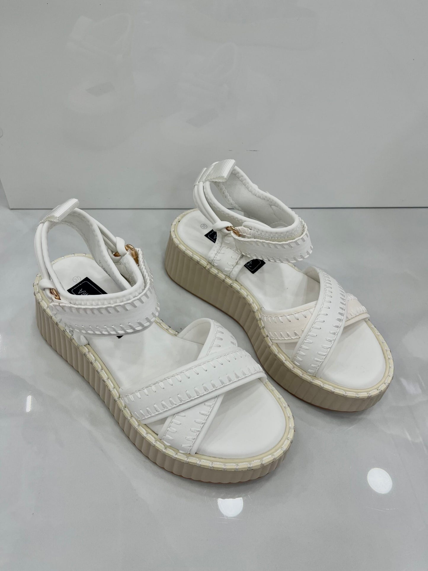 Flatform Sandals με Ριγέ Σόλα White