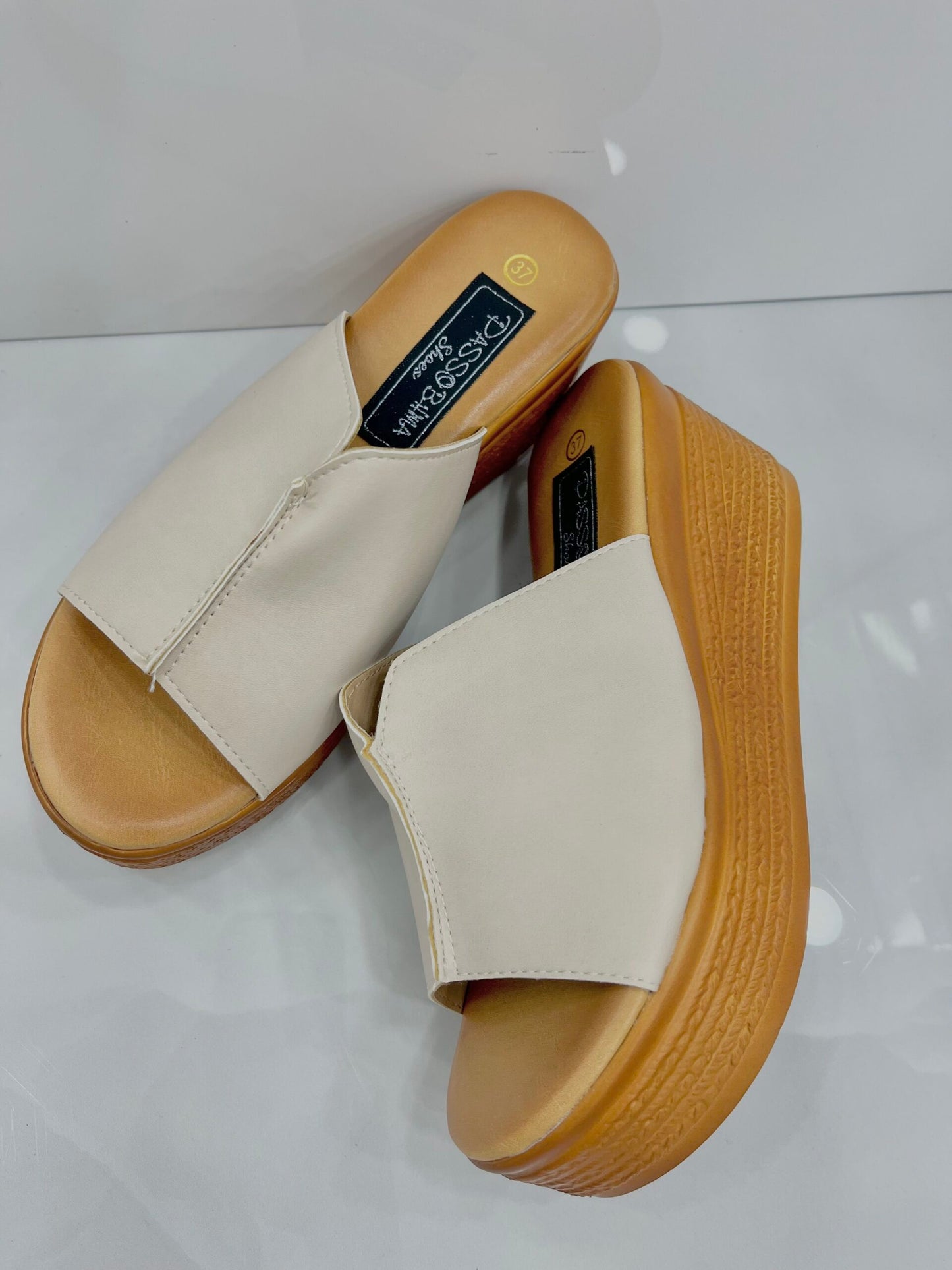 Platform Παντόφλα με Φαρδιά Φάσα Beige