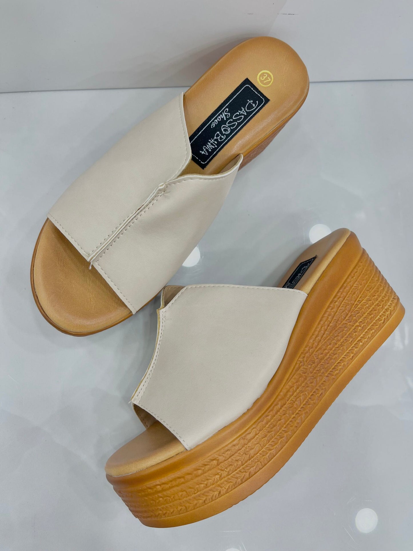 Platform Παντόφλα με Φαρδιά Φάσα Beige