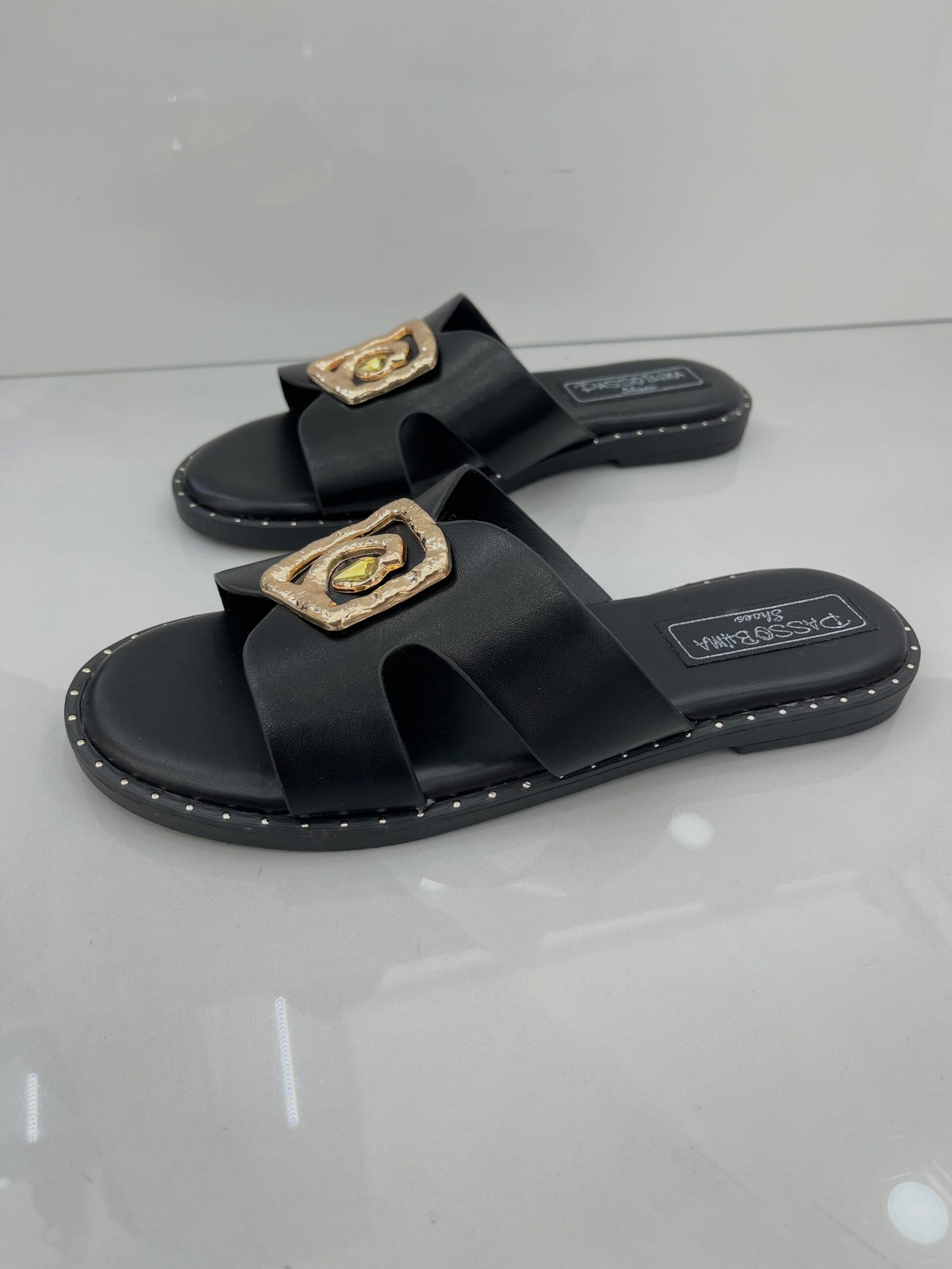 Flat Παντοφλάκια με Χρυσό Σχέδιο Black