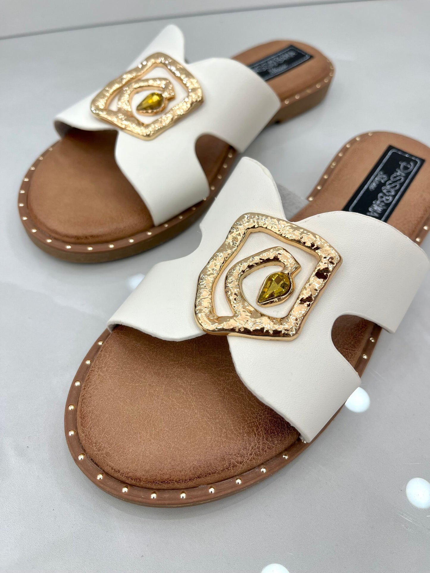Flat Παντοφλάκια με Χρυσό Σχέδιο White