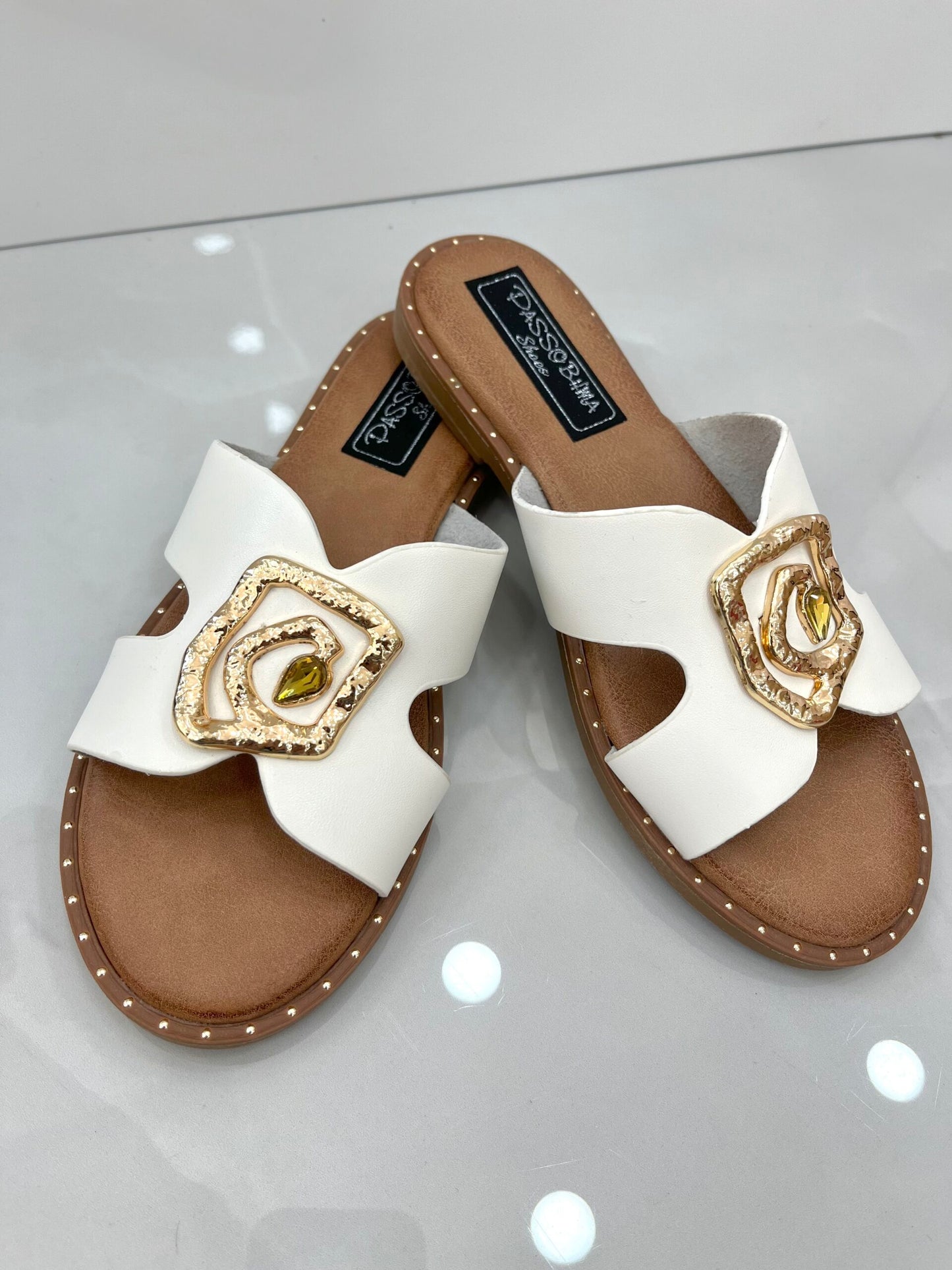 Flat Παντοφλάκια με Χρυσό Σχέδιο White