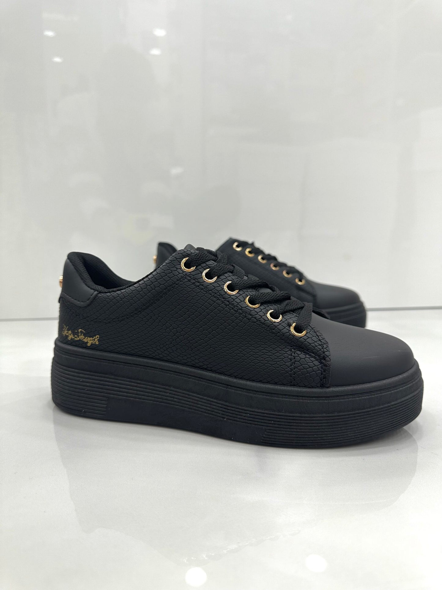 Sneakers Simple Δίσολο All Black