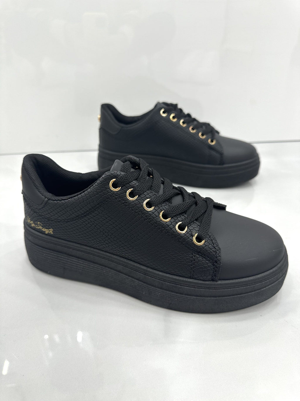 Sneakers Simple Δίσολο All Black