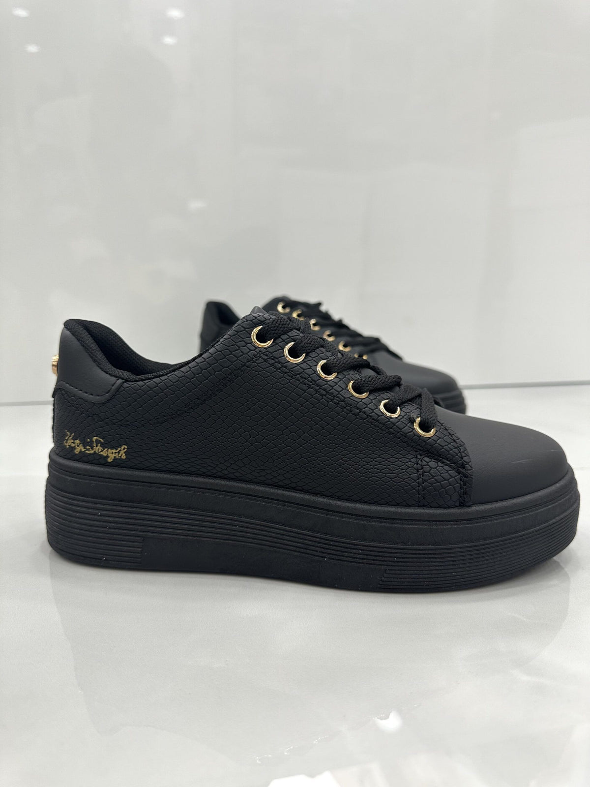 Sneakers Simple Δίσολο All Black