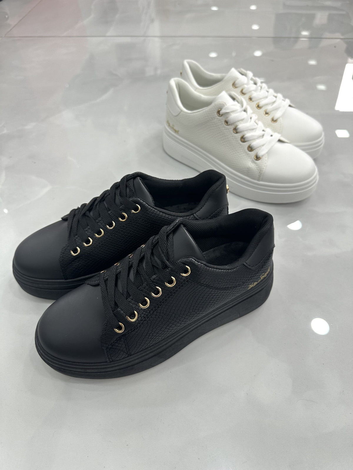 Sneakers Simple Δίσολο All Black